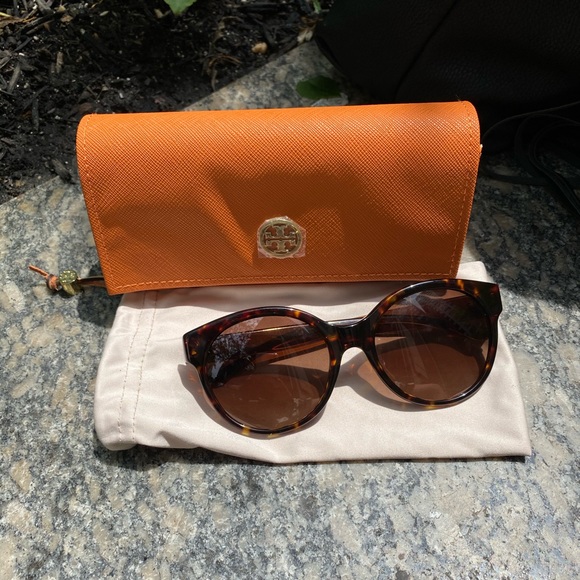 SOLD - Picture 5 of 6